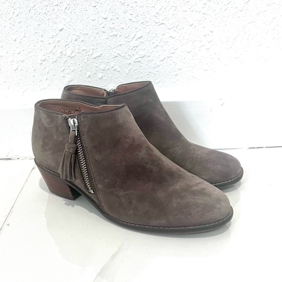 Vionic Serena Taupe Ankle Boots with Side Zipper 6 - Picture 1 of 9